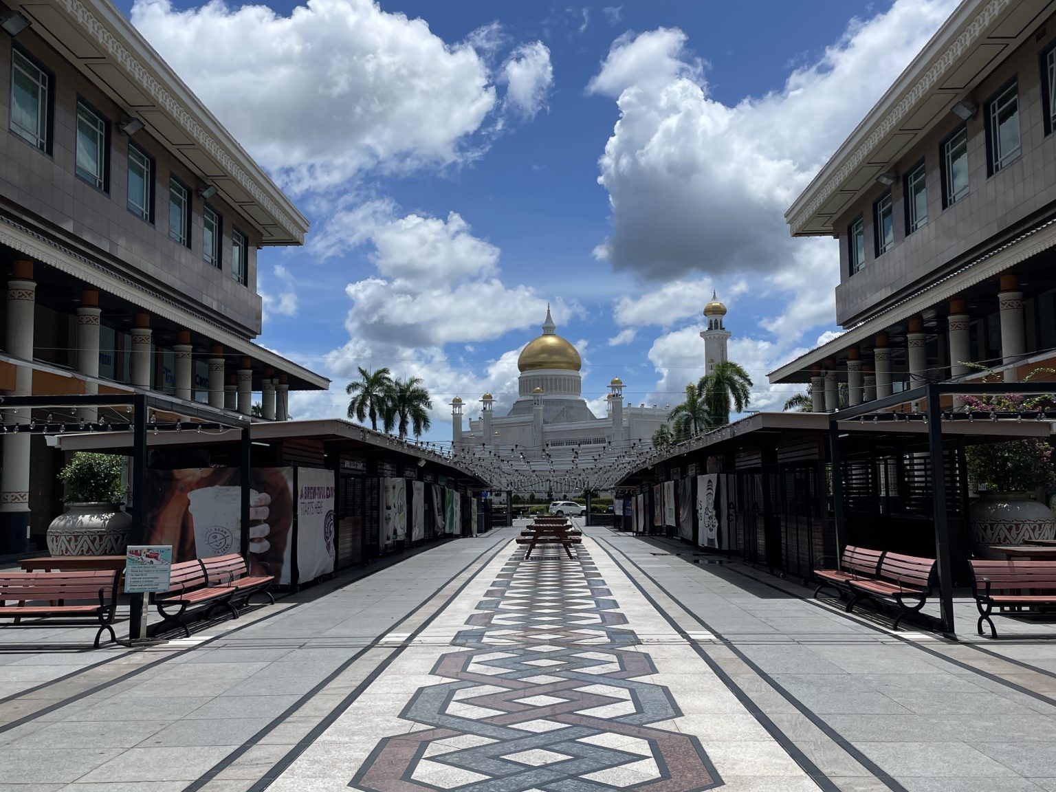 Brunei Bucket List: 24 Best Things to See and Do - CARRY ON ONLY